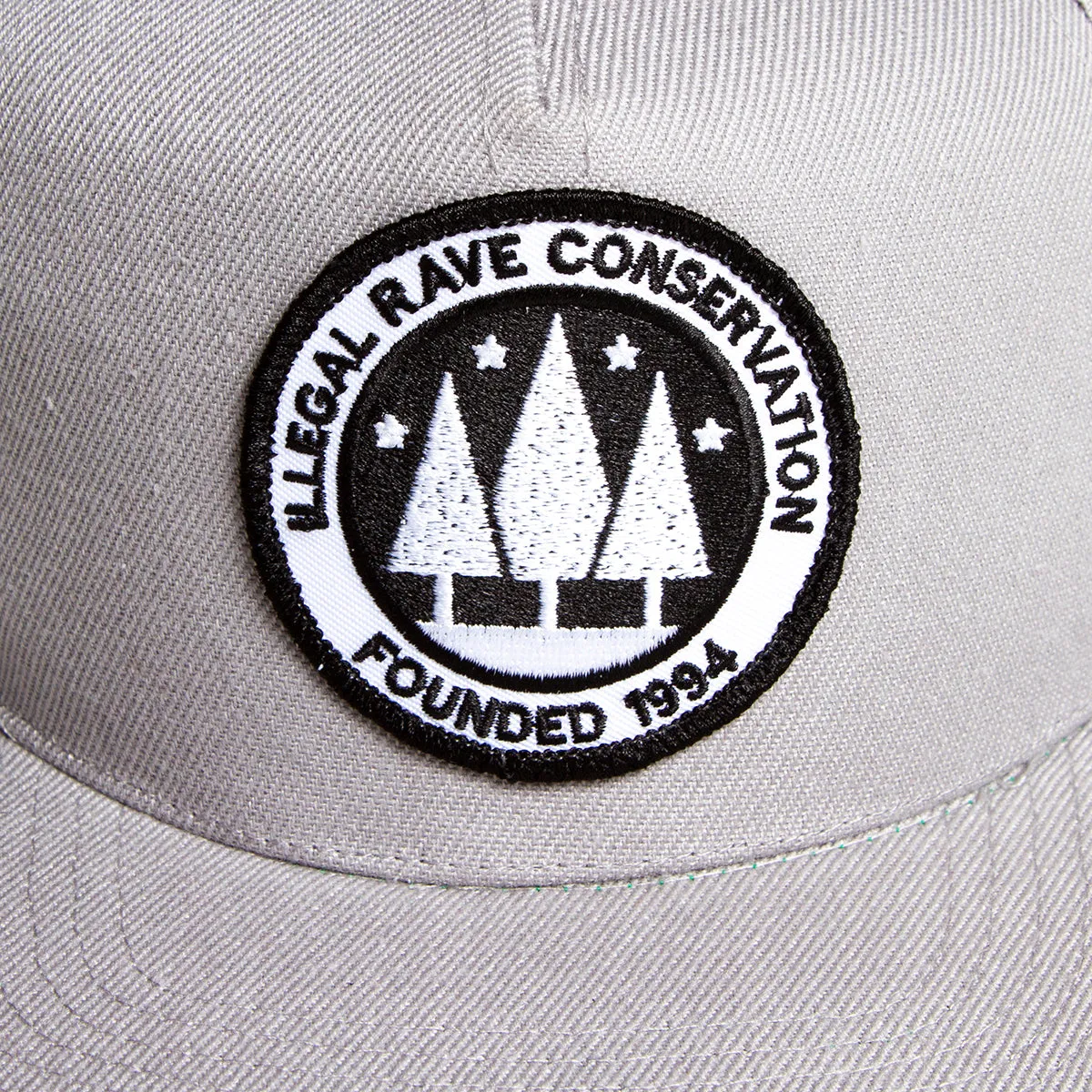 Illegal Rave - Snapback - Light Grey
