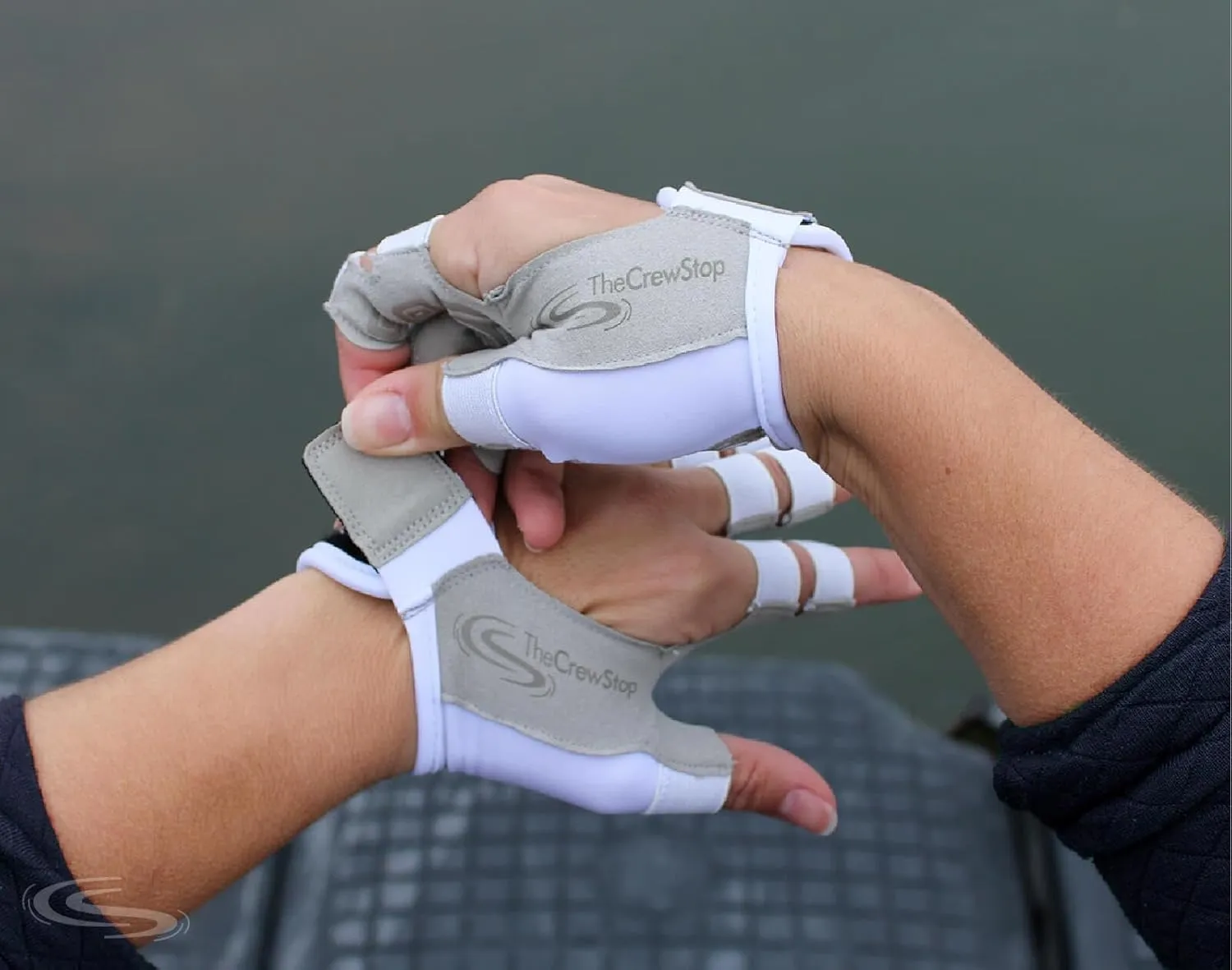 Scullers - Rowing Gloves for Sculling, Sweep Rowing, Indoor Rowing, Kayaking, Canoeing, SUP, Watersports - Lightweight, Breathable, Open Back, Snug Fit, Silicone Grip, Quick Drying