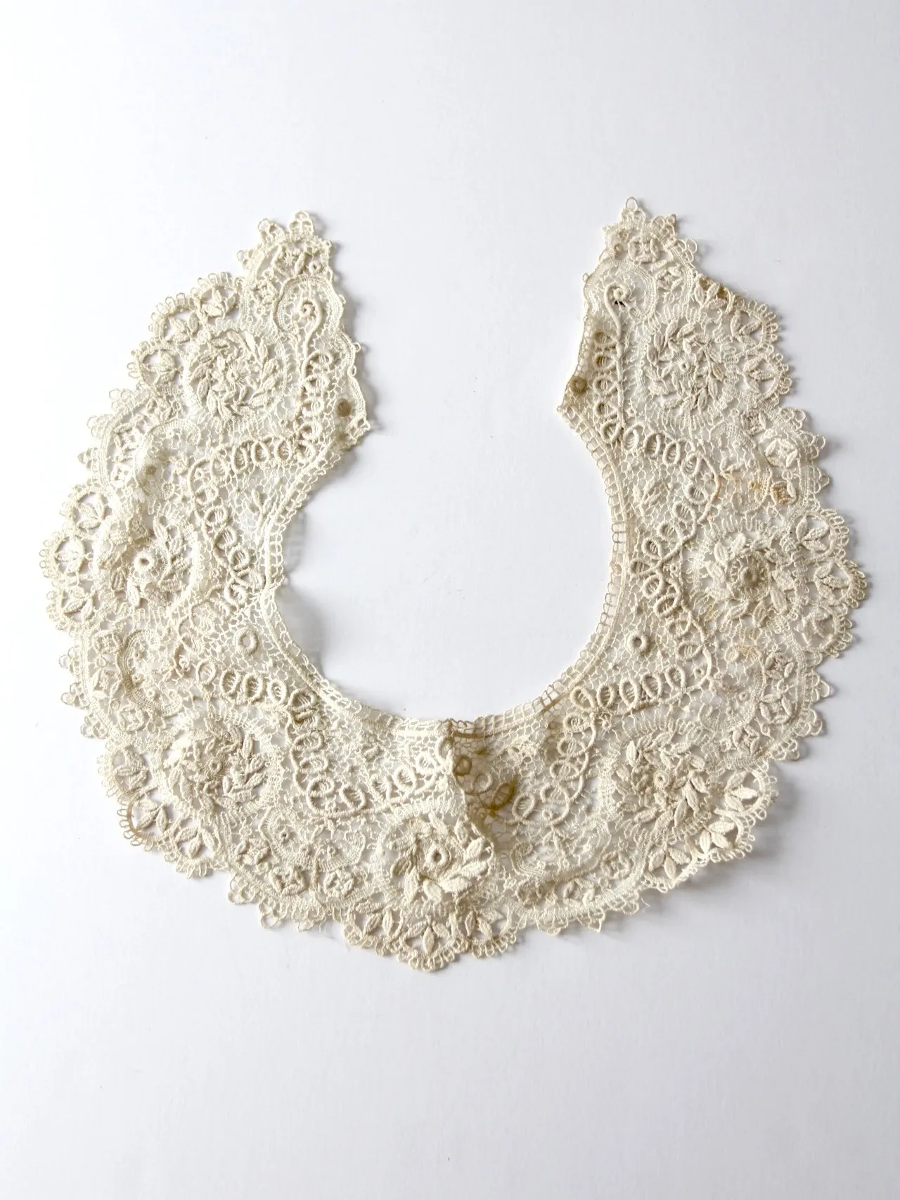 vintage lace collar